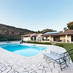 Villa Exclusive Authentic Riviera - Private Pool, Petanque Court, Panoramic Mediterranean Sea & Esterel Mountain Views Saint-Raphaël