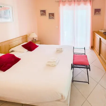 Exclusive Authentic Riviera - Private Pool, Petanque Court, Panoramic Mediterranean Sea & Esterel Mountain Views Villa *